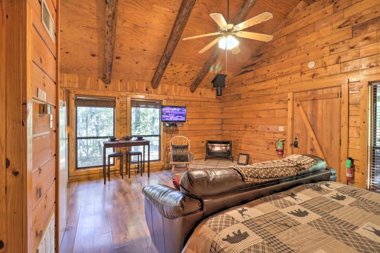 Broken Bow Cabin With Hot Tub And Bbq - 4 Mi To Lake! Stephens Gap المظهر الخارجي الصورة