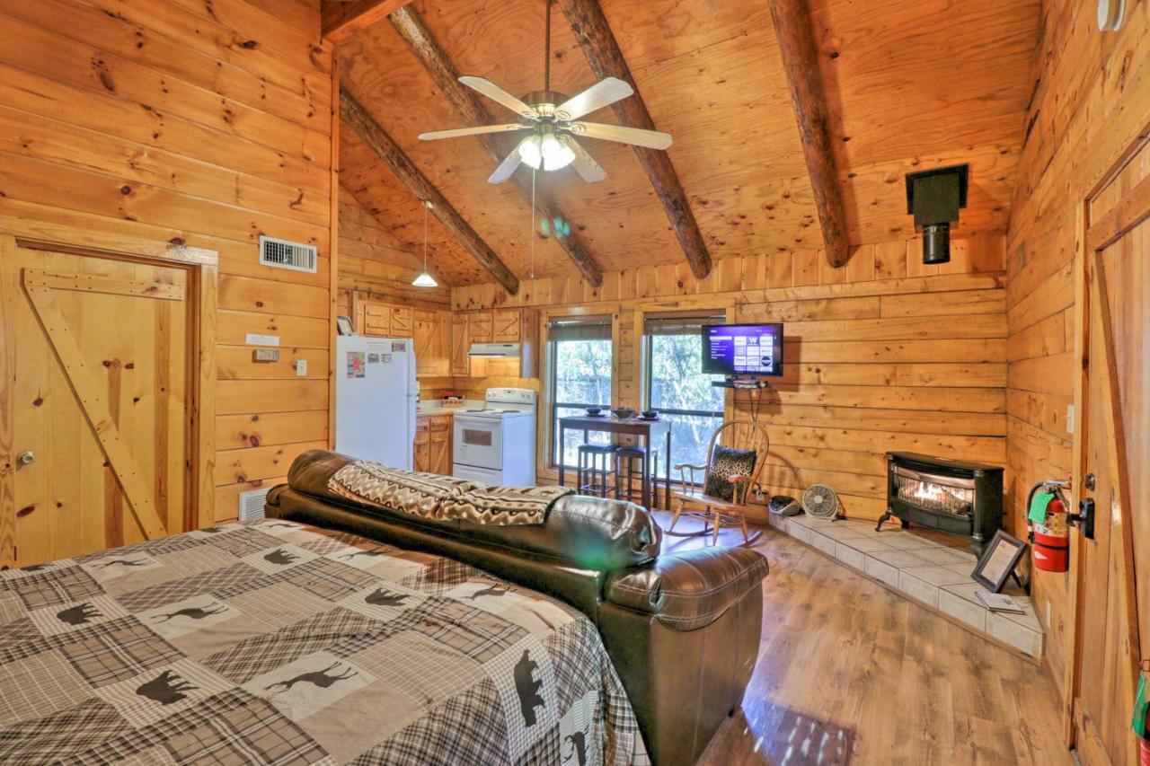 Broken Bow Cabin With Hot Tub And Bbq - 4 Mi To Lake! Stephens Gap المظهر الخارجي الصورة